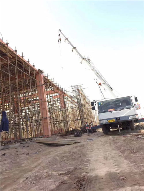 武功县吊车作业的安全注意事项有哪些？