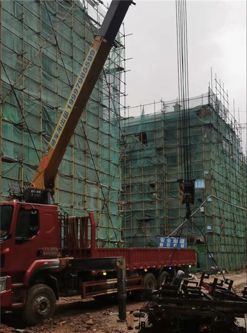 武功县“慢工细活”—— 吊车的 “微动控制” 技术